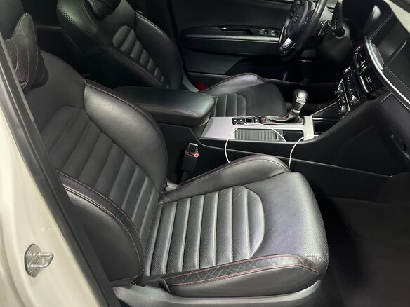 2017 Kia Optima IV, белый, 1910000 рублей - вид 7