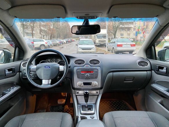 2011 Ford Focus II Рестайлинг, серый - вид 24