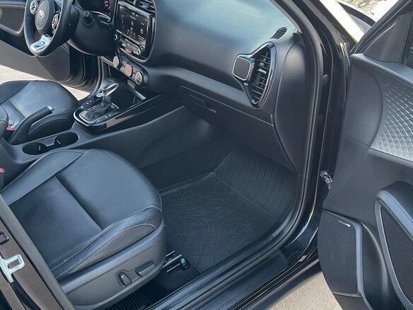2019 Kia Soul III, чёрный, 1820000 рублей - вид 20