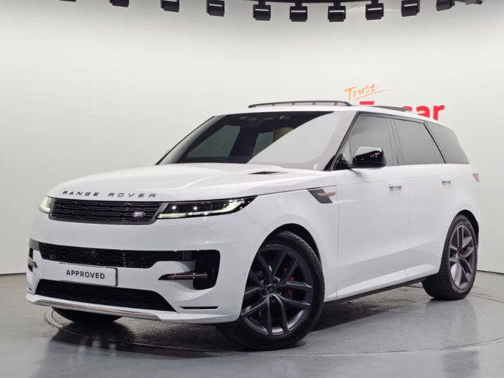 Открыть фотографии: Land Rover Range Rover Sport III