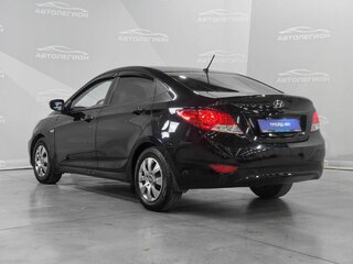 2013 Hyundai Solaris I, чёрный, 675000 рублей, вид 3