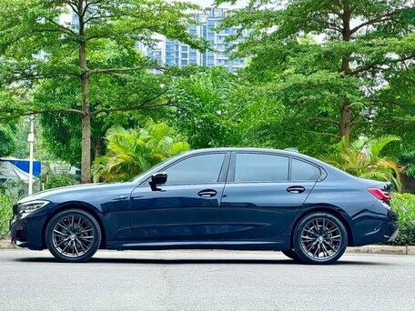 2023 BMW 3 серии Long 320Li VII (G2x) Рестайлинг, чёрный, 2910000 рублей, вид 3