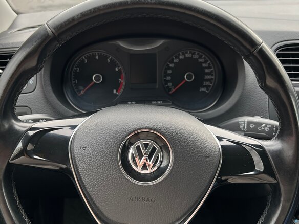 2017 Volkswagen Polo V Рестайлинг, белый, 1499000 рублей - вид 9