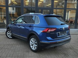 2018 Volkswagen Tiguan II, синий, 2050000 рублей, вид 3