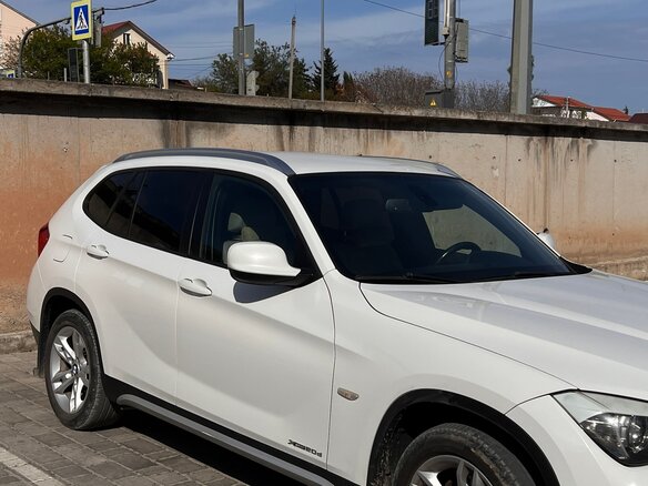 2010 BMW X1 20d I (E84), белый, 1620000 рублей - вид 7