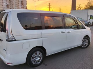 2014 Nissan Serena IV (C26), белый, 1350000 рублей, вид 2