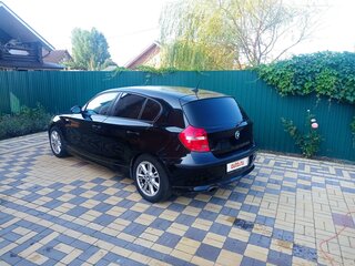 2009 BMW 1 серии 116i I (E81/E82/E87/E88) Рестайлинг, чёрный, 890000 рублей, вид 5