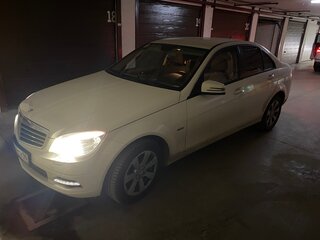 2010 Mercedes-Benz C-Класс 180 BlueEFFICIENCY III (W204), белый, 1630000 рублей, вид 3
