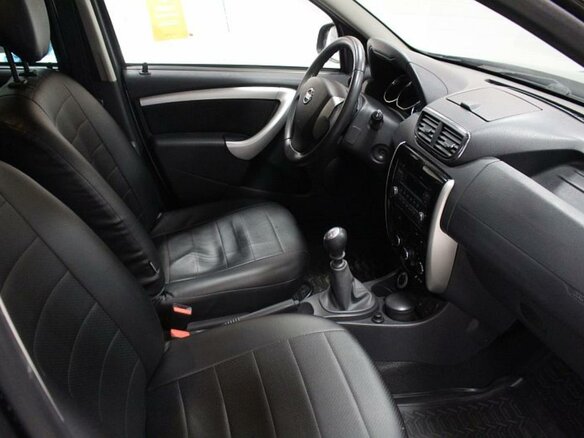 2016 Nissan Terrano III (D10), серый - вид 4