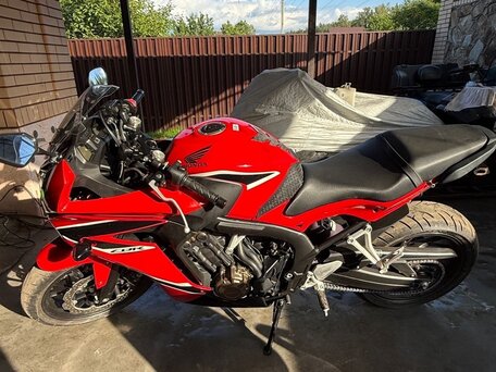2018 Honda CBR 650F, красный, 590000 рублей, вид 4