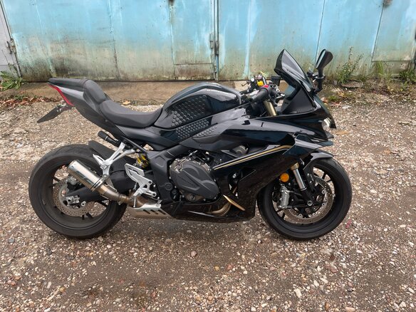 2025 QJMotor SRK 800 RR, чёрный, 600000 рублей - вид 1