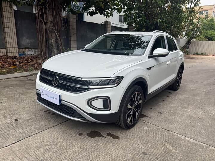 Открыть фотографии: Volkswagen T-Roc I (China Market) Рестайлинг
