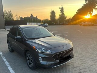 2020 Ford Escape IV, серый, 1450000 рублей, вид 3