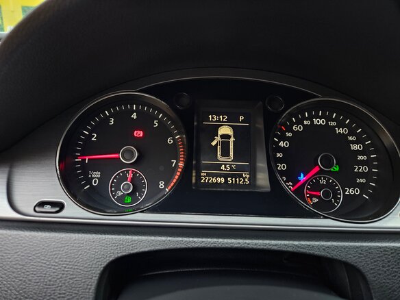 2012 Volkswagen Passat EcoFuel B7, чёрный, 1100000 рублей - вид 8