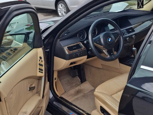 2005 BMW 5 серии 530i V (E60/E61), чёрный, 1500000 рублей - вид 16