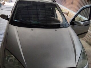 2005 Ford Focus I Рестайлинг, серебристый, 335000 рублей, вид 3