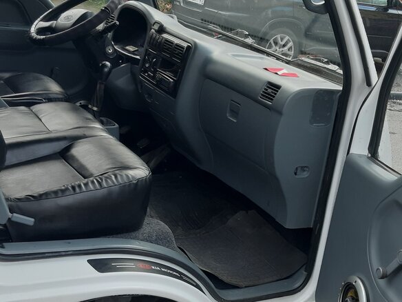 2004 Kia K-Series, белый, 1200000 рублей - вид 16