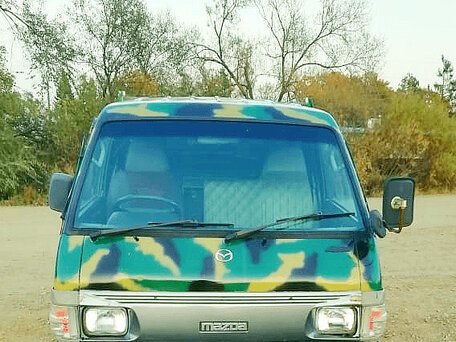 1992 Mazda Bongo, зелёный, 800000 рублей, вид 1