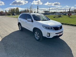 2013 Kia Sorento II Рестайлинг, белый, 1895000 рублей, вид 3