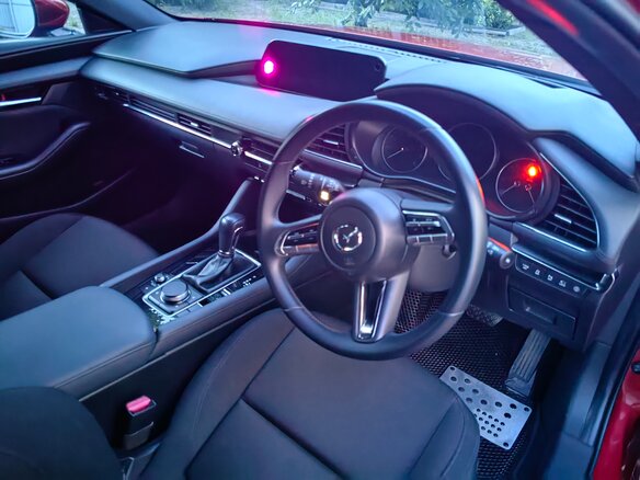 2019 Mazda 3 IV (BP), красный - вид 18