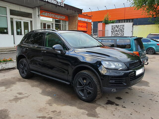 2013 Volkswagen Touareg II, чёрный, 2050000 рублей, вид 4