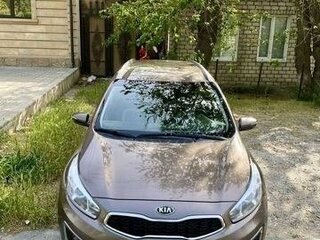 2015 Kia Ceed II Рестайлинг, коричневый, 1100000 рублей, вид 4