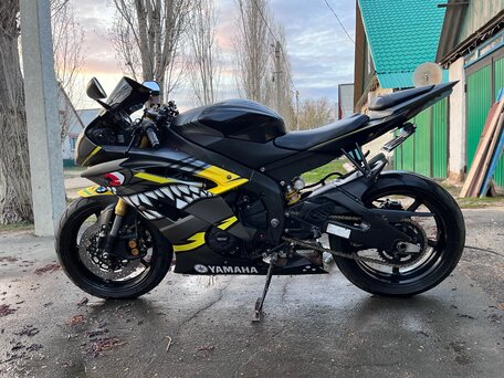 2008 Yamaha YZF-R6, чёрный, 750000 рублей, вид 1