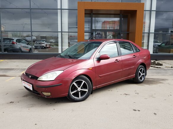 2002 Ford Focus I Рестайлинг, красный