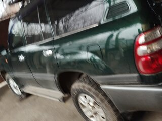 2004 Toyota Land Cruiser 105 100 Series Рестайлинг 1, зелёный, 2100000 рублей, вид 3