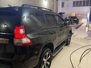 2017 Toyota Land Cruiser Prado 150 Series Рестайлинг 1, чёрный, 4400000 рублей, вид 5