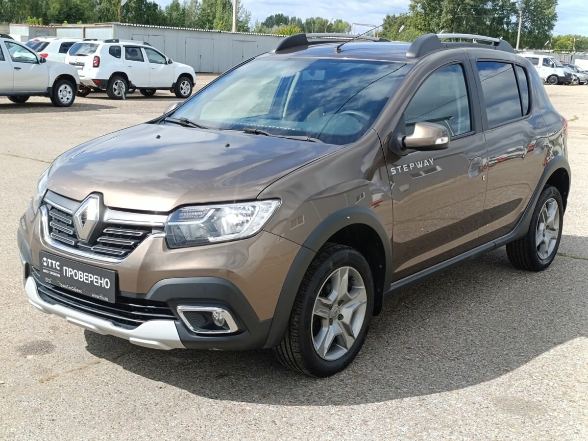 Открыть фотографии: Renault Sandero II Рестайлинг