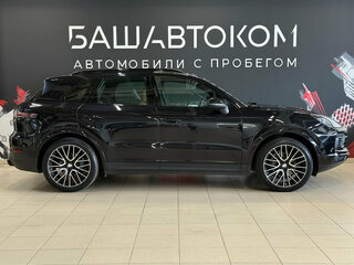 2018 Porsche Cayenne III, чёрный, 4690000 рублей, вид 2
