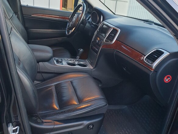 2011 Jeep Grand Cherokee IV (WK2), чёрный, 1400000 рублей - вид 8