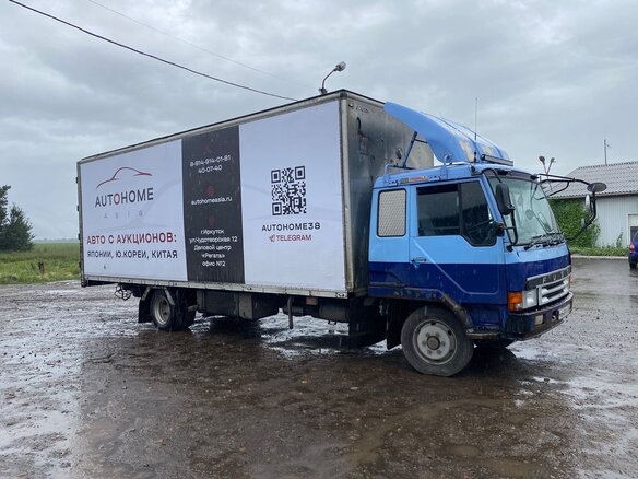 1992 Fuso (Mitsubishi) Fighter, синий