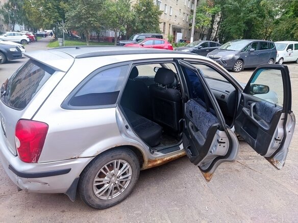 2000 Mazda 323 VI (BJ), серебристый, 120000 рублей - вид 15