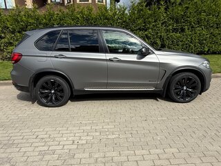 2014 BMW X5 50i III (F15), чёрный, 3150000 рублей, вид 2