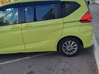 2018 Honda Freed II, жёлтый, 1790000 рублей, вид 5