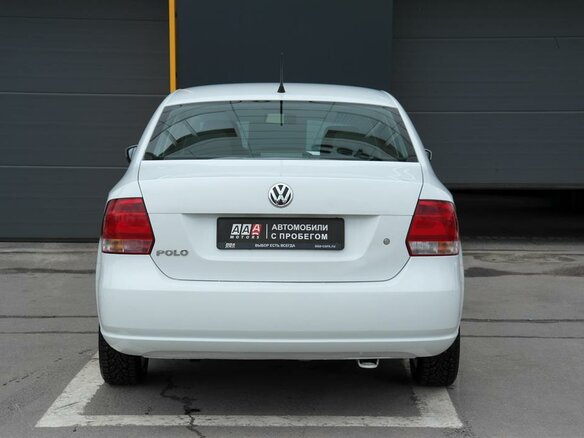 2014 Volkswagen Polo V, белый - вид 3