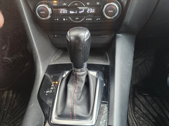 2013 Mazda 3 III (BM), коричневый, 1150000 рублей - вид 4
