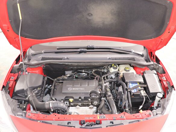2012 Opel Astra GTC J Рестайлинг, красный - вид 10