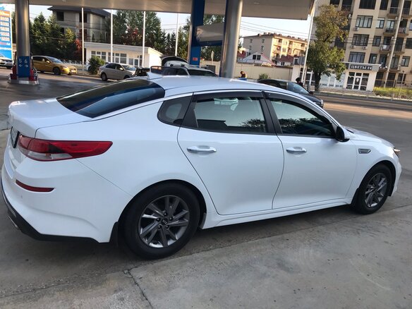 2019 Kia Optima IV Рестайлинг, белый, 2500000 рублей - вид 13