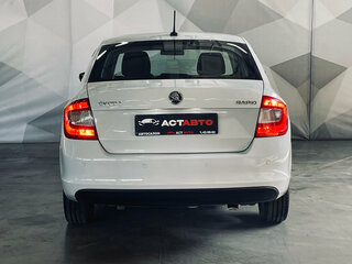 2017 Skoda Rapid I Рестайлинг, белый, 820000 рублей, вид 5