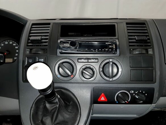 2009 Volkswagen Transporter T5, белый - вид 15
