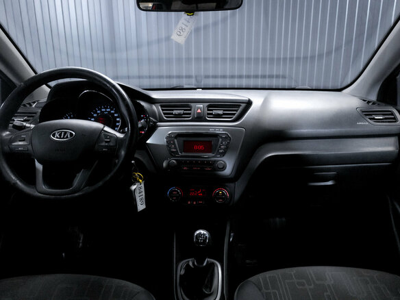 2012 Kia Rio 5-speed III, красный, 649000 рублей - вид 10