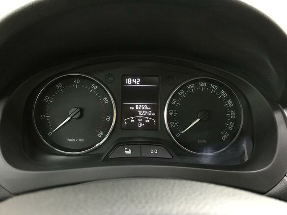 2014 Skoda Rapid I, серебристый, 1200000 рублей - вид 7