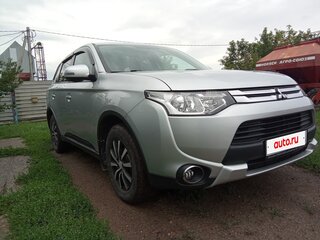2014 Mitsubishi Outlander III, серебристый, 1854814 рублей, вид 3