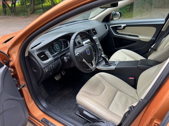 2013 Volvo S60 II Рестайлинг, оранжевый - вид 17