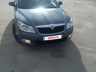 2011 Skoda Octavia DSG7 II (A5) Рестайлинг, серый, 900000 рублей, вид 2