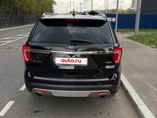 2016 Ford Explorer V Рестайлинг, чёрный, 2700000 рублей, вид 5