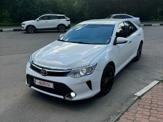 2016 Toyota Camry VII (XV50) Рестайлинг, белый, 1900000 рублей, вид 1